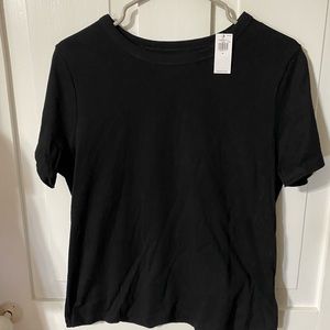 Old Navy women’s black tee- size M